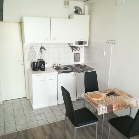 Ferienwohnung Hietzing Wina Bagian luar foto