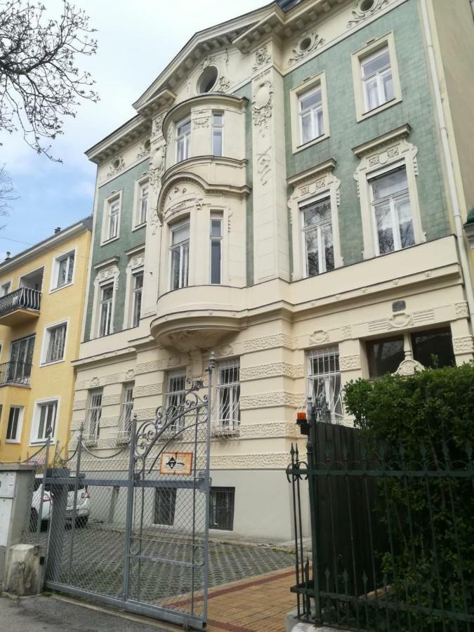 Ferienwohnung Hietzing Wina Bagian luar foto
